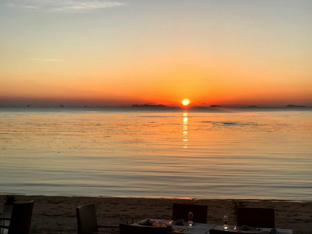 The Sunset Beach Resort & Spa Taling Ngam