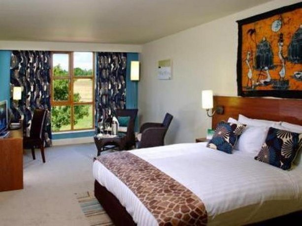 Chessington Safari Hotel (ex. Chessington Hotel)