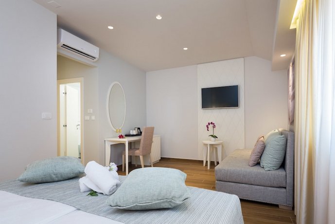 Balatura The Fine Bed&Breakfast Split (ex. Balatura Split Luxury Rooms)