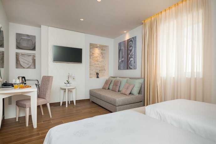 Balatura The Fine Bed&Breakfast Split (ex. Balatura Split Luxury Rooms)