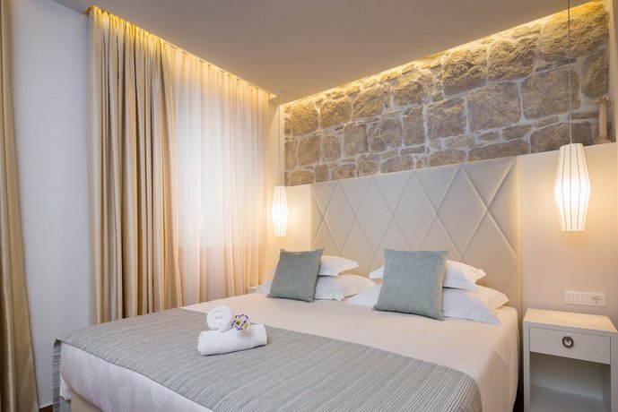 Balatura The Fine Bed&Breakfast Split (ex. Balatura Split Luxury Rooms)
