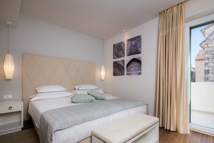 Balatura The Fine Bed&Breakfast Split (ex. Balatura Split Luxury Rooms)