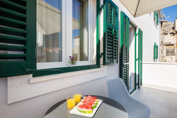 Balatura The Fine Bed&Breakfast Split (ex. Balatura Split Luxury Rooms)