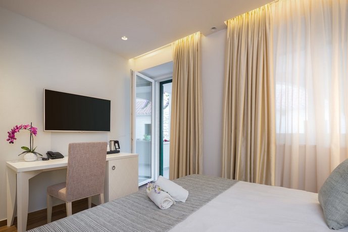 Balatura The Fine Bed&Breakfast Split (ex. Balatura Split Luxury Rooms)