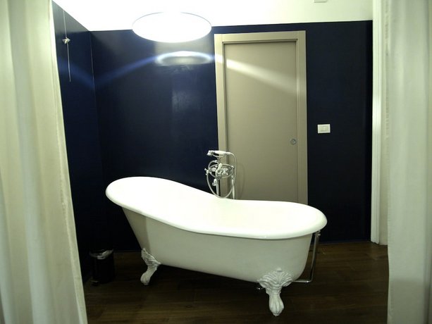Piazza Farnese Luxury Suites