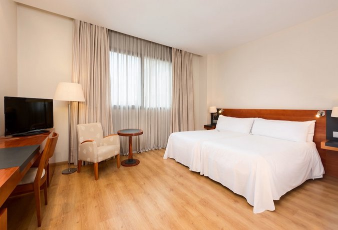 Tryp Valencia Oceanic Hotel