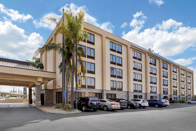 Comfort Inn & Suites Anaheim