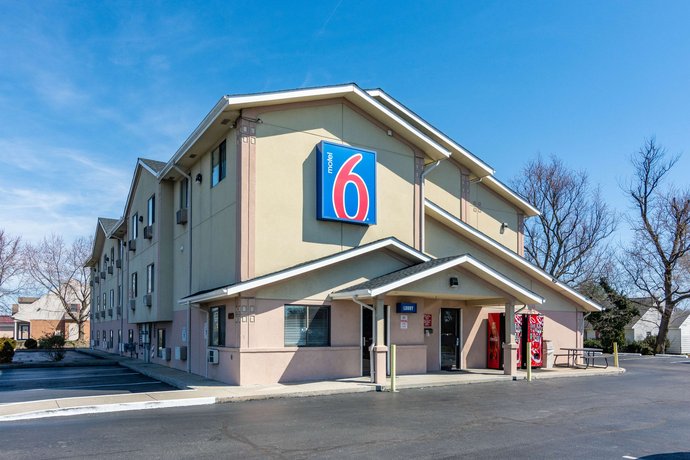 Motel 6 Salisbury