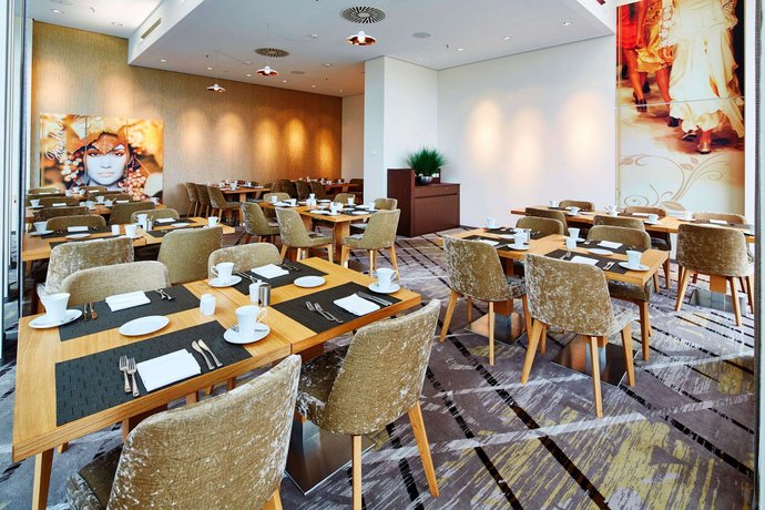 Bar_Restaurant