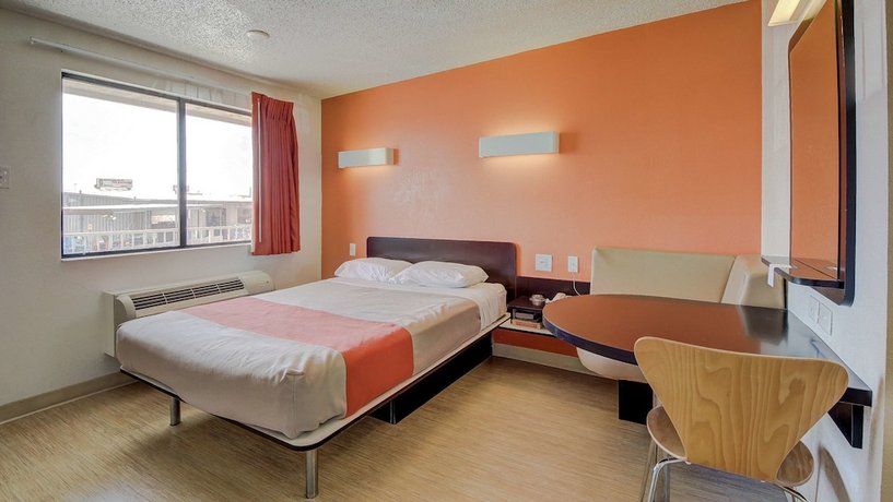 Motel 6 San Antonio - Ft Sam Houston