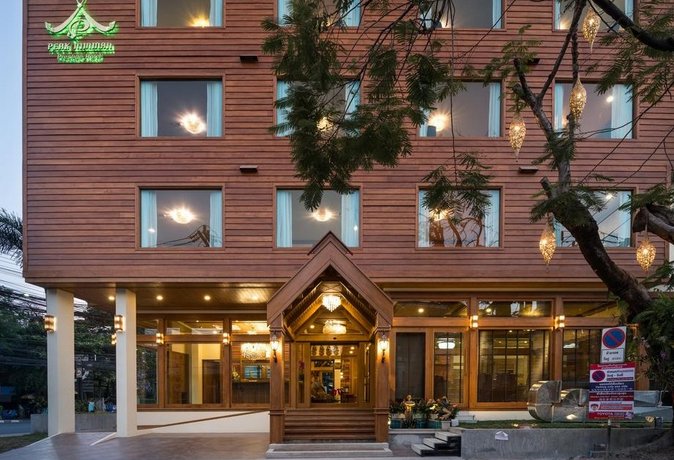 Peak Nimman Prestige Hotel