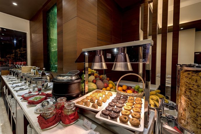 Rocana Hotel
