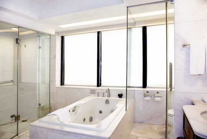 Crowne Plaza Hotel & Suites Landmark Shenzhen