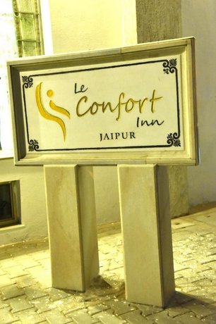 Le Amour Inn