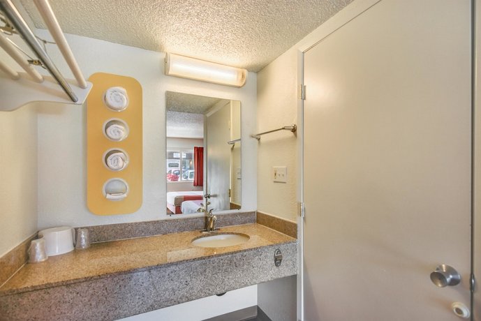 Motel 6 Stockton North