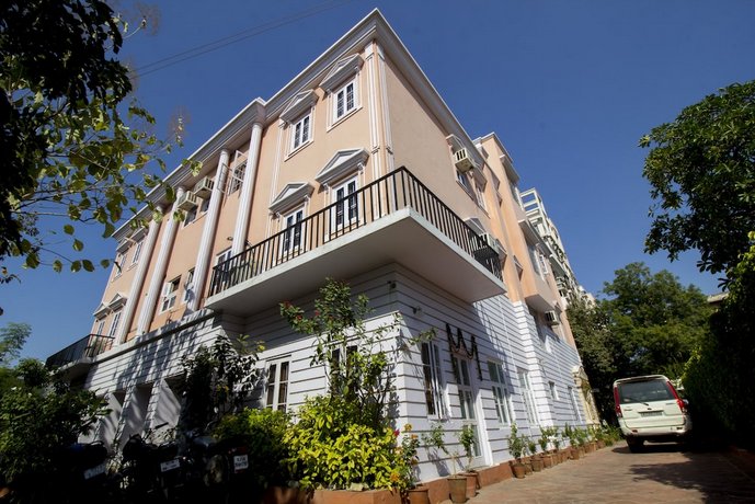 Anuraag Villa