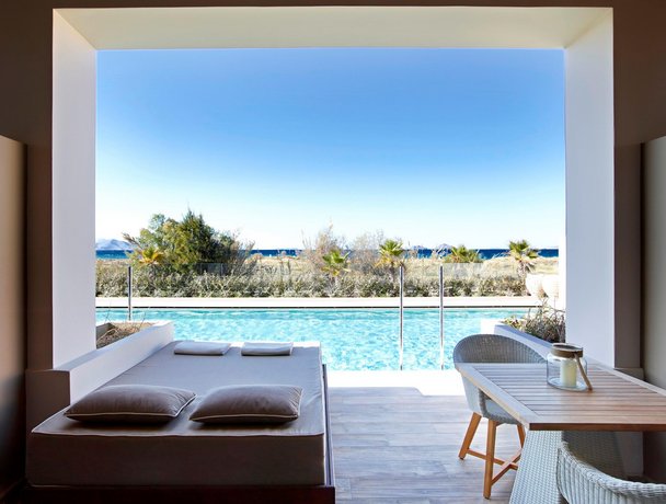 Pelagos Suites Hotel & Spa