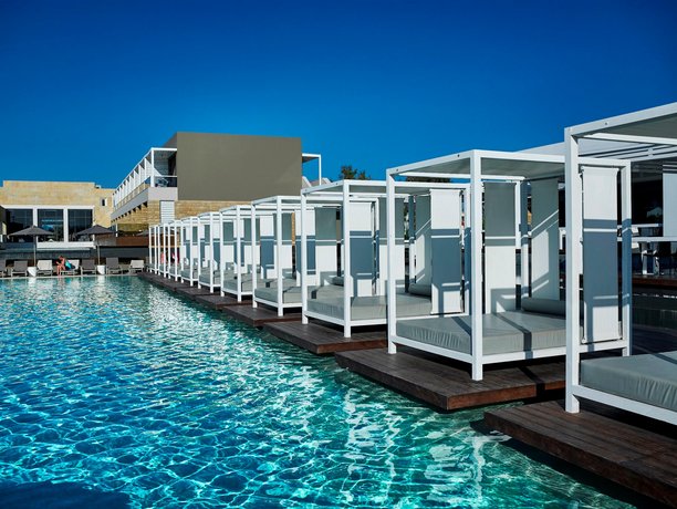 Pelagos Suites Hotel & Spa