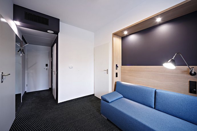 BonHotel