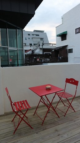 Zzzip Guesthouse in Hongdae