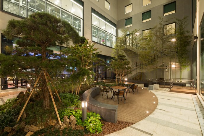 Orakai Cheonggyesan Hotel