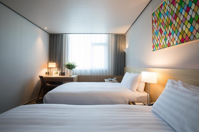 Orakai Cheonggyesan Hotel