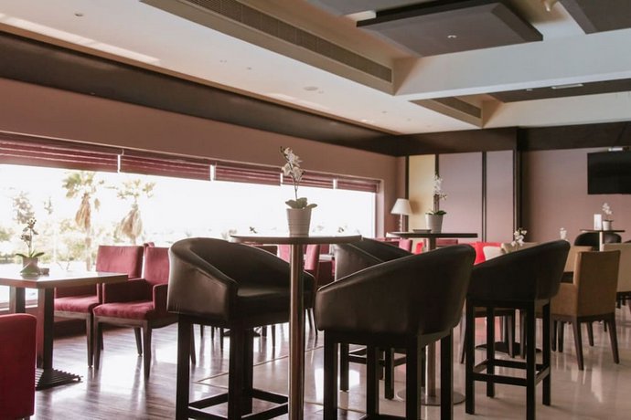 Mangrove Hotel Ras Al Khaimah