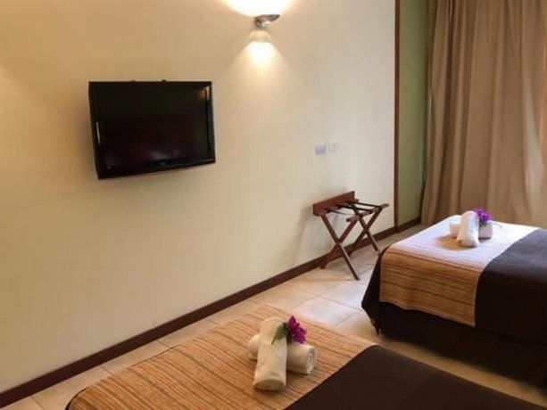 Hotel Raices Esturion