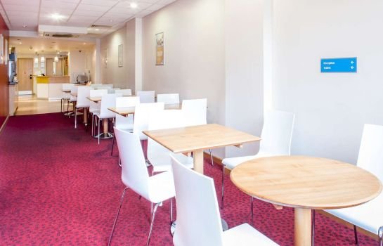 Travelodge Hotel Feltham London