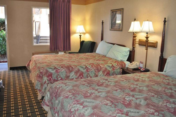 Executive Inn And Suites Springdale Compare Deals