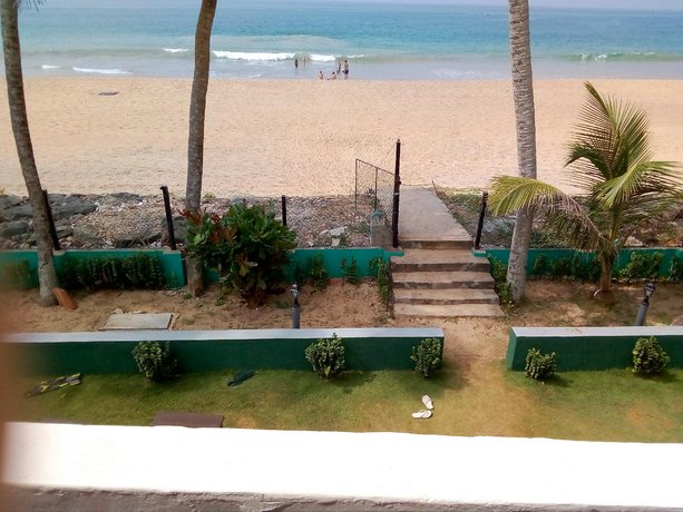 New SeaSide Inn Hikkaduwa