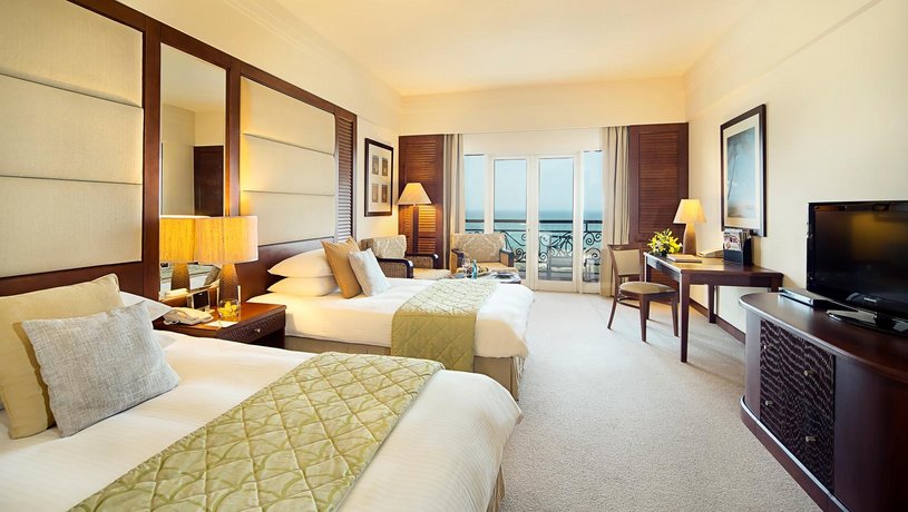 Danat Jebel Dhanna Resort