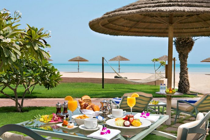 Danat Jebel Dhanna Resort
