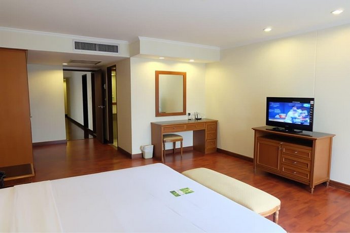 Omni Tower Sukhumvit Nana By Compass Hospitality
