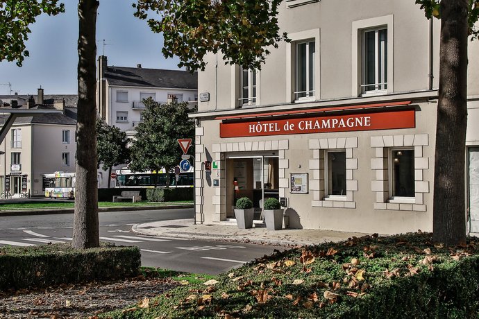 Hotel de Champagne Angers Collegiale Saint-Martin France thumbnail