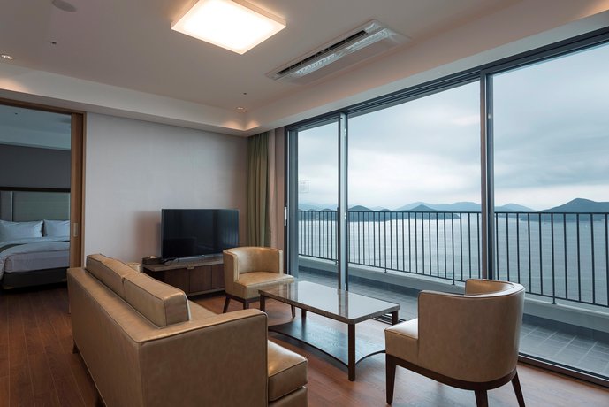 Stanford Hotel & Resort Tongyeong