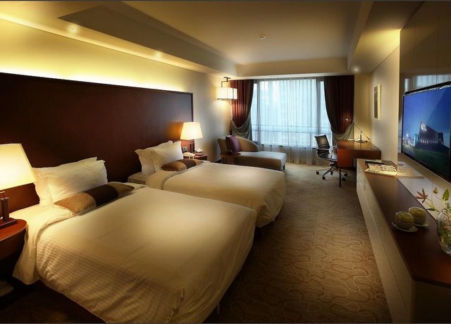 Koreana Hotel image 1