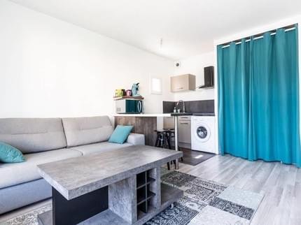 Studio tout equipe + parking grenoble