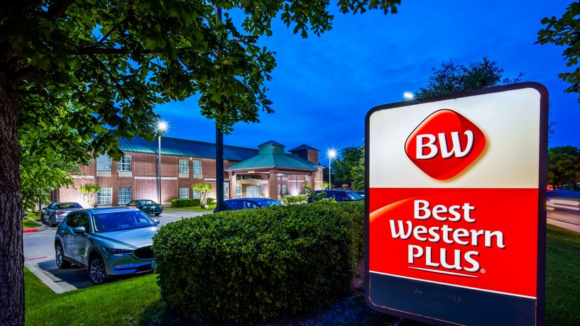 Best Western Plus Addison Dallas Hotel