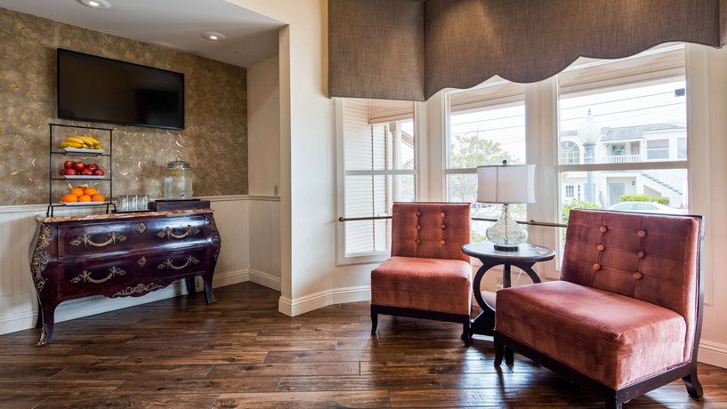 Victorian Inn Monterey