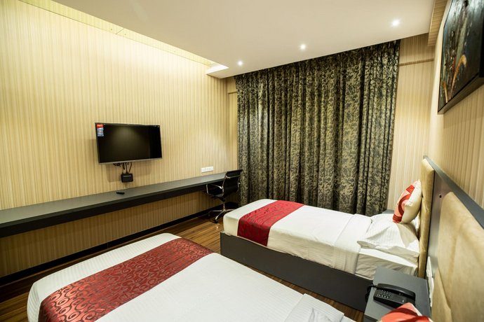 Grand Seasons - The Business Hotel