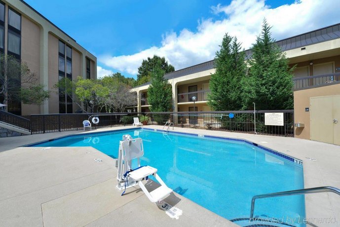 Wyndham Garden Marietta Atlanta North Compare Deals