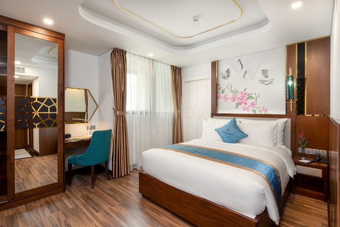 CN PALACE HOTEL