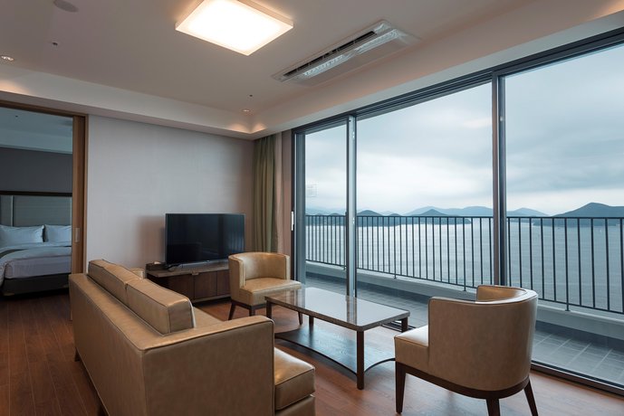 Stanford Hotel & Resort Tongyeong