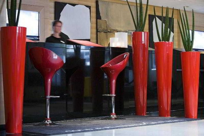 Recreational_facility