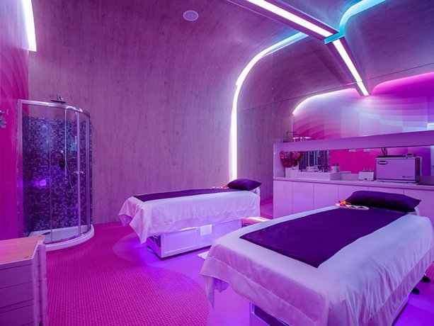 Recreational_facility