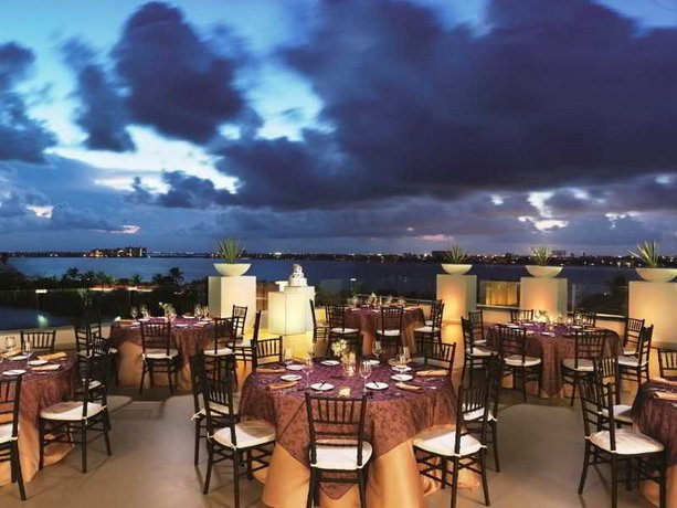 Bar_Restaurant
