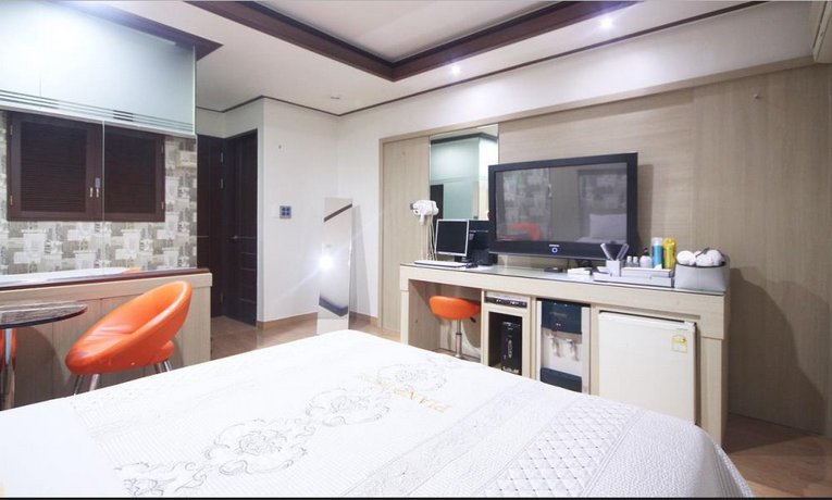 Piano Hotel Gunsan