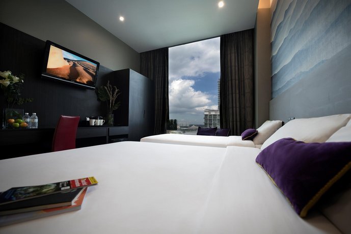 V Hotel Lavender