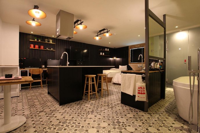 Andong Chocolate Motel